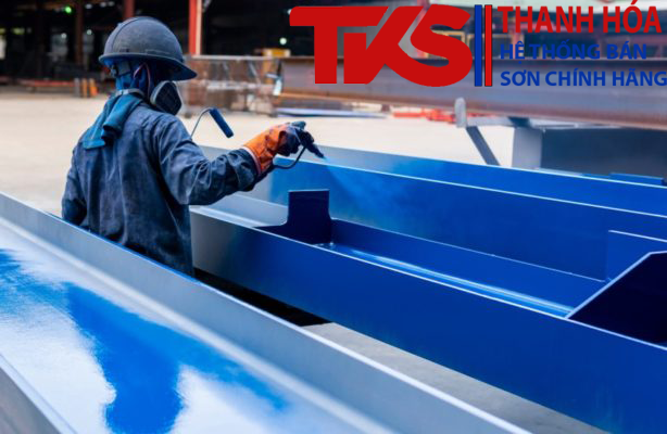 Tiến hành thi công sơn sắt mạ kẽm HP Paint Hòa Phát
